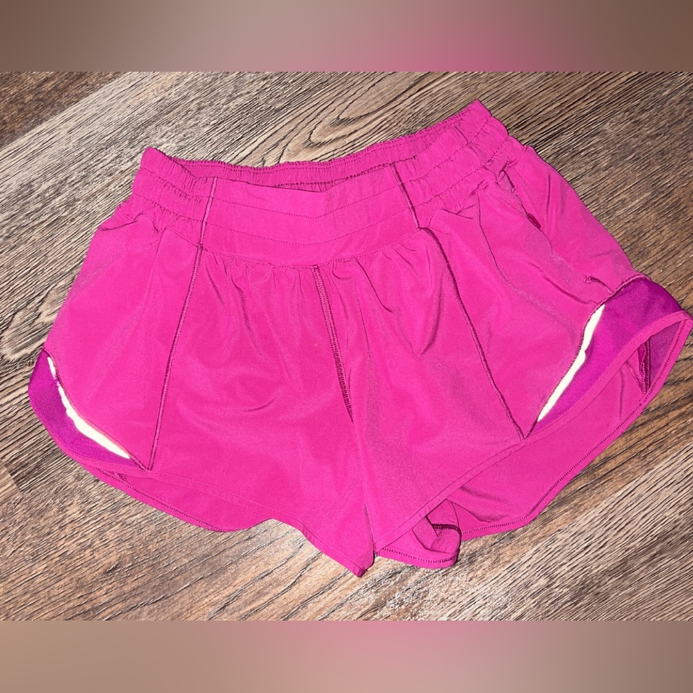 lululemon size 4,2.5 shorts in the color ripened raspberry